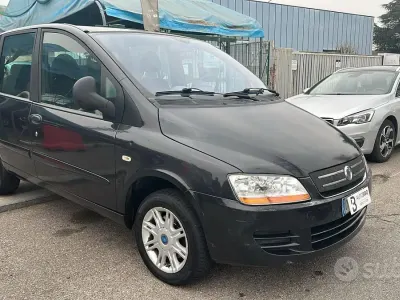 Usata Fiat Multipla Dynamic 103 CV (75 kW) 2005 Nero Monovolume