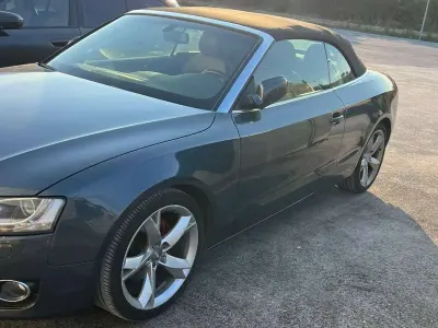 Usata Audi A5 Cabriolet Ambiente 170 CV (125 kW) 2010 Grigio Cabrio