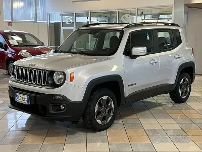 Usata Jeep Renegade Longitude 140 CV (102 kW) 2017 Grigio SUV