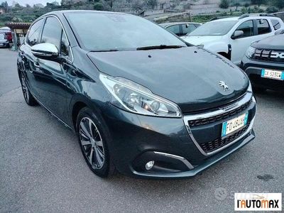 Usata Peugeot 208 Allure 101 CV (74 kW) 2016 Grigio Utilitaria
