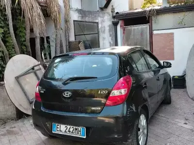 Usata Hyundai i20 115 CV (84 kW) 2012 Nero Utilitaria