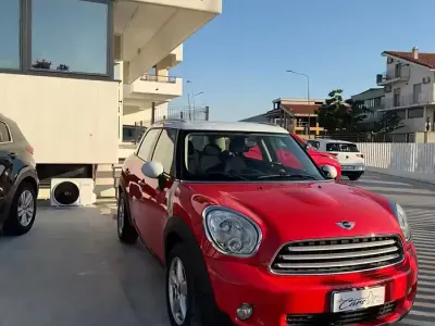 Usata Mini Cooper D Countryman 111 CV (81 kW) 2011 Rosso SUV