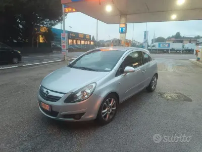 Usata Opel Corsa 2007 Grigio Utilitaria