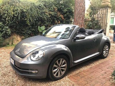 Usata VW Beetle Design 105 CV (77 kW) 2015 Nero Utilitaria