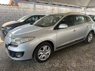 Usata Renault Mégane GrandTour 110 CV (80 kW) 2012 Argento Station wagon