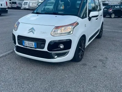 Usata Citroën C3 Picasso Exclusive 92 CV (67 kW) 2012 Bianco Monovolume