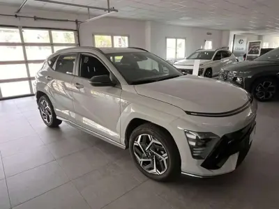 Usata Hyundai Kona N Line 120 CV (88 kW) 2024 Grigio SUV