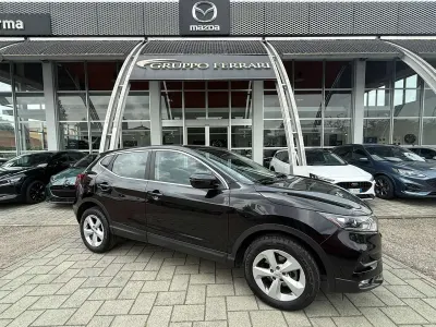Gebraucht Nissan Qashqai Acenta 110 PS (80 kW) 2019 Schwarz SUV
