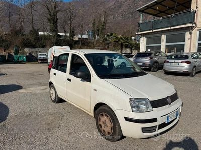 Usata Fiat Panda Dynamic 69 CV (50 kW) 2011 Bianco Utilitaria