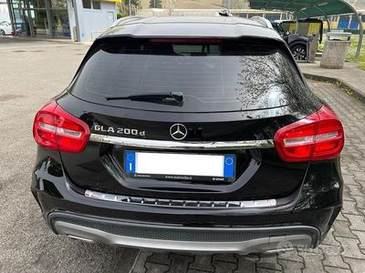 Usata Mercedes GLA200 AMG 109 CV (80 kW) 2017 Nero SUV