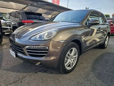 Usata Porsche Cayenne 245 CV (180 kW) 2012 Bronzo SUV