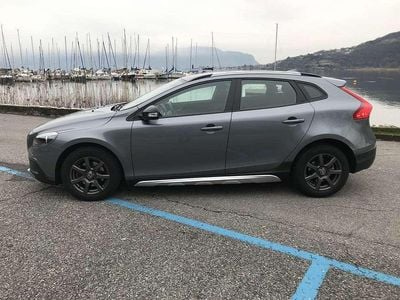Usata Volvo V40 CC Kinetic 114 CV (83 kW) 2015 Grigio Station wagon