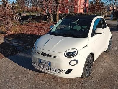 Usata Fiat 500e Icon 69 kW (95 CV) 2021 Bianco Cabrio