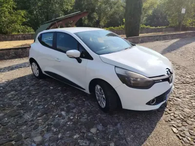 Usata Renault Clio IV 75 CV (55 kW) 2013 Bianco Berlina