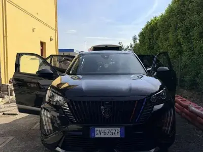 Usata Peugeot 2008 Active 101 CV (74 kW) 2024 SUV