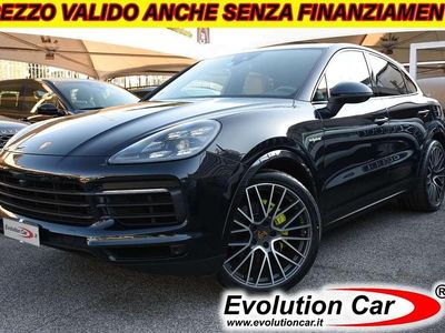 Usata Porsche Cayenne 462 CV (339 kW) 2021 Blu metallizzato SUV