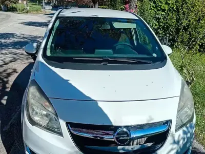 Usata Opel Meriva 120 CV (88 kW) 2015 Bianco Monovolume