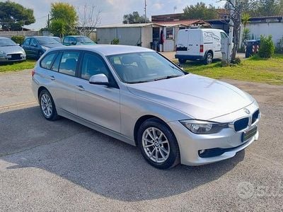 Usata BMW 318 142 CV (104 kW) 2014 Grigio Station wagon