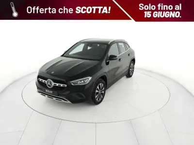 Usata Mercedes GLA180 116 CV (85 kW) 2022 Nero SUV