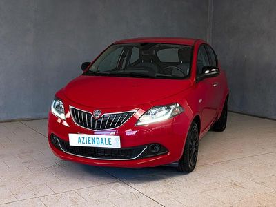 Usata Lancia Ypsilon Silver 94 CV (69 kW) 2022 Rosso Utilitaria