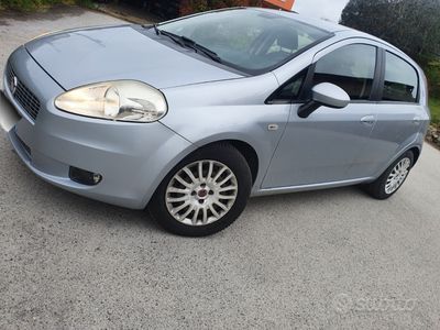 Usata Fiat Grande Punto 90 CV (66 kW) 2009 Grigio Utilitaria