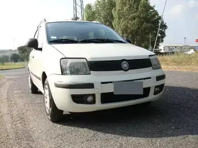 Usata Fiat Panda 69 CV (50 kW) 2012 Bianco Utilitaria