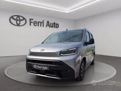Nuova Toyota Proace City City 131 CV (96 kW) 2025 Grigio Monovolume