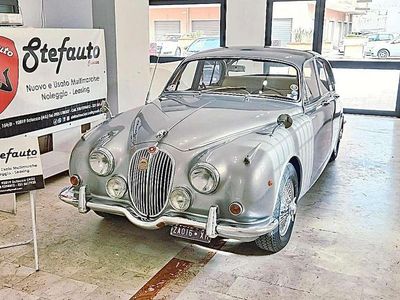 Usata Jaguar MK II 209 CV (153 kW) 1969 Argento Berlina