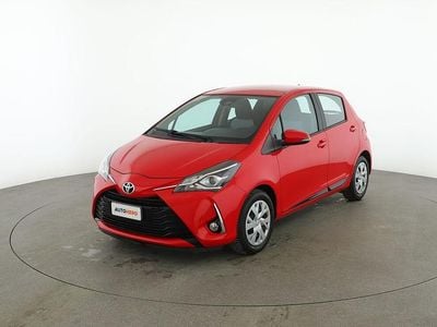 Rosso Usata 2017 Toyota Yaris Active Utilitaria | 9999 € (Buon prezzo)