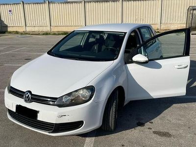 Usata VW Golf VI 102 CV (75 kW) 2010 Bianco Utilitaria