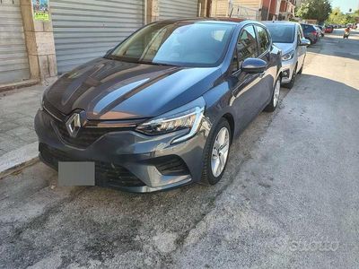 Brugt Renault Clio V 100 HK (73 kW) 2022 Grå Sedan