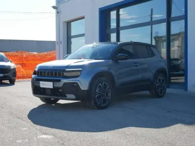 Usado Jeep Avenger Summit 101 CV (74 kW) 2024 Gris SUV