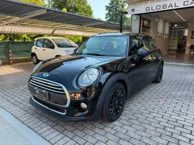 Usata Mini One D 95 CV (69 kW) 2017 Nero Utilitaria