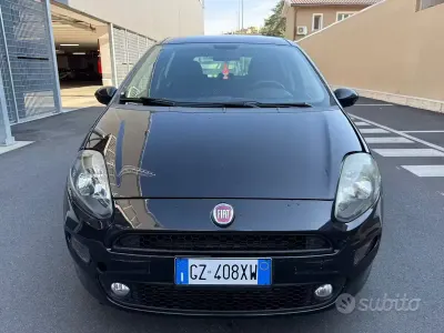 Usata Fiat Punto 105 CV (77 kW) 2014 Nero Utilitaria
