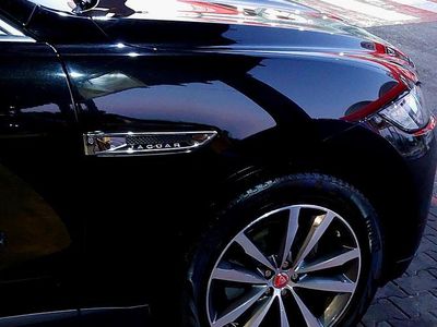 Usata Jaguar F-Pace Portfolio 2016 Nero SUV