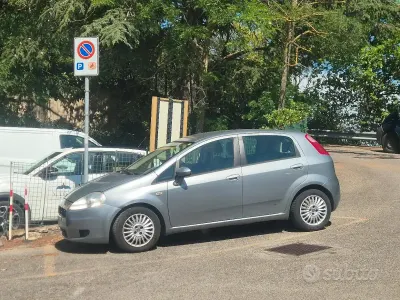 Usata Fiat Grande Punto 65 CV (47 kW) 2006 Grigio Utilitaria