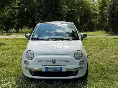 Begagnad Fiat 500 100 HK (73 kW) 2010 Vit Halvkombi