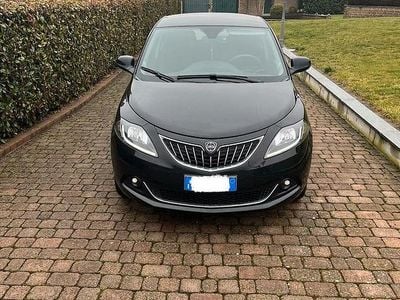 Gebraucht Lancia Ypsilon 69 PS (50 kW) 2024 Schwarz Kleinwagen