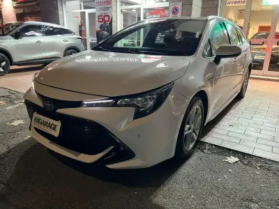 Usata Toyota Corolla Business Edition 97 CV (71 kW) 2021 Bianco Station wagon