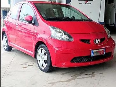Usata Toyota Aygo 67 CV (49 kW) 2007 Rosso Utilitaria