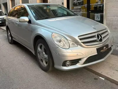 Usata Mercedes R320 224 CV (164 kW) 2009 Grigio Station wagon