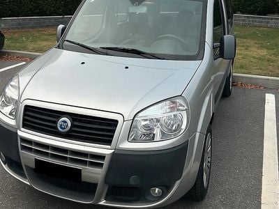 Käytetty Fiat Doblò 85 HP (62 kW) 2006 Harmaa Tila-auto