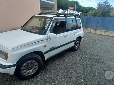 Usata Suzuki Vitara 96 CV (70 kW) 1996 Bianco SUV