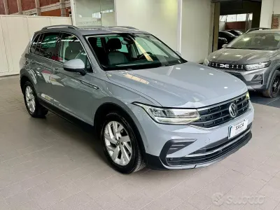 Usata VW Tiguan Life 150 CV (110 kW) 2021 Grigio SUV