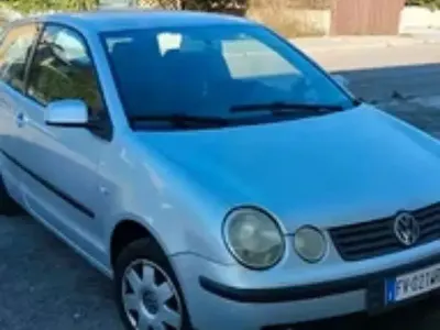 Usata VW Polo 75 CV (55 kW) 2005 Grigio Utilitaria