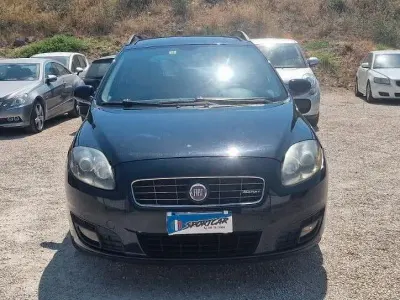 Usata Fiat Croma 150 CV (110 kW) 2010 Nero Station wagon