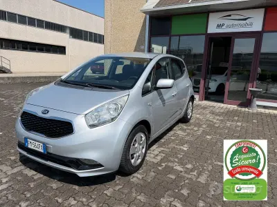 Usata Kia Venga 90 CV (66 kW) 2017 Grigio Utilitaria