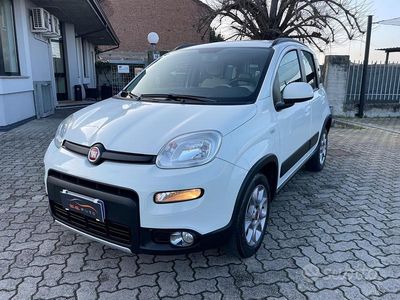 Usata Fiat Panda Lounge 80 CV (58 kW) 2016 Bianco Utilitaria