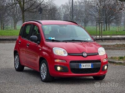 Usata Fiat Panda Lounge 2012 Rosso Utilitaria