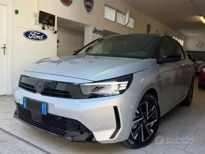 Usata Opel Corsa 101 CV (74 kW) 2025 Grigio Utilitaria